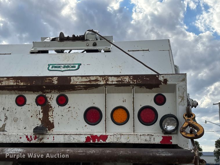 image for item EV3058 2007 Freightliner M2106 refuse truck