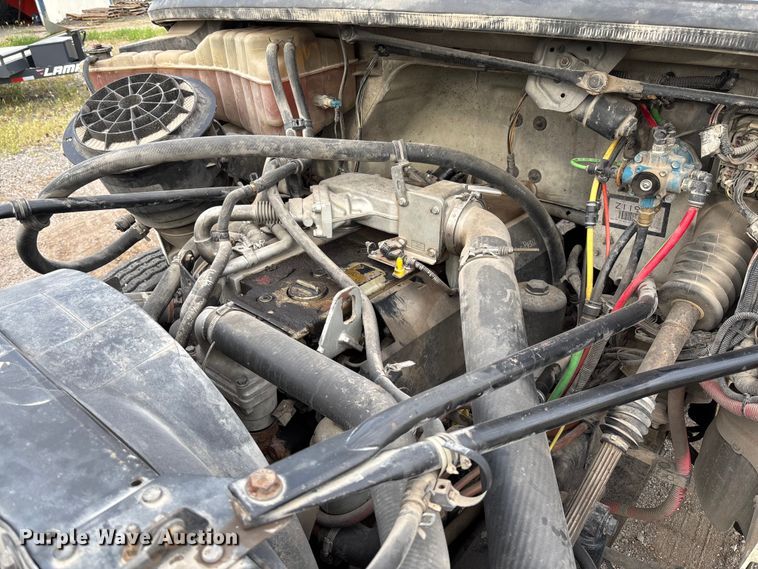 image for item EV3058 2007 Freightliner M2106 refuse truck