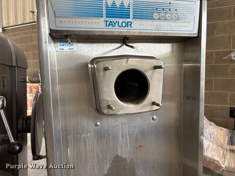 image for item EV3157 Restaurant equipment