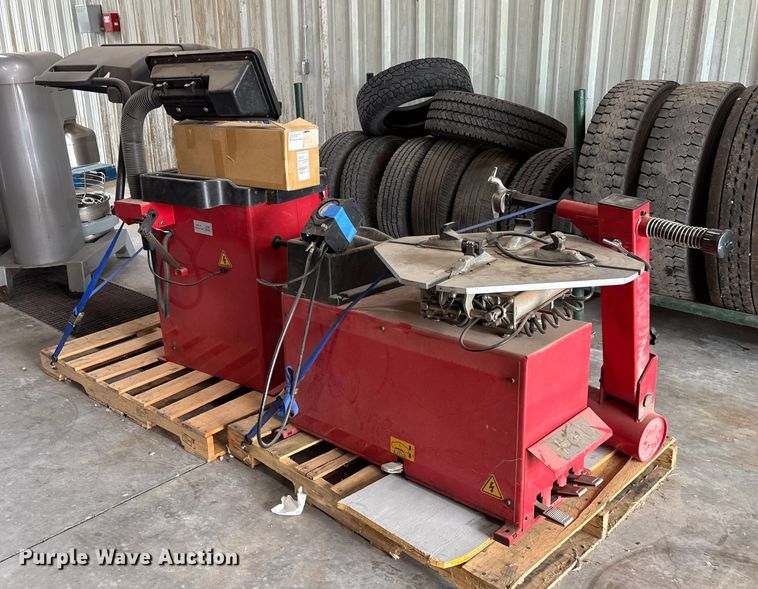 image for item EV3160 Tire machines