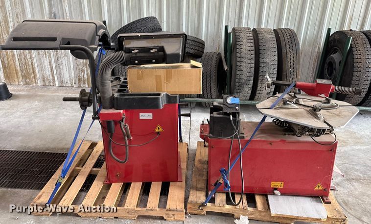 image for item EV3160 Tire machines