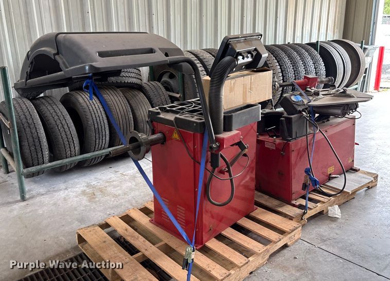 image for item EV3160 Tire machines