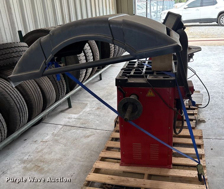 image for item EV3160 Tire machines