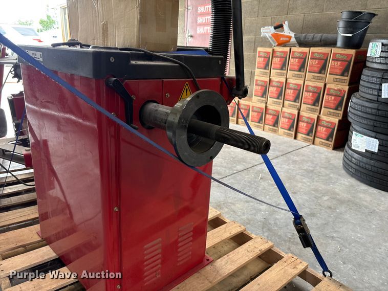 image for item EV3160 Tire machines