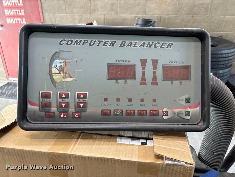 image for item EV3160 Tire machines