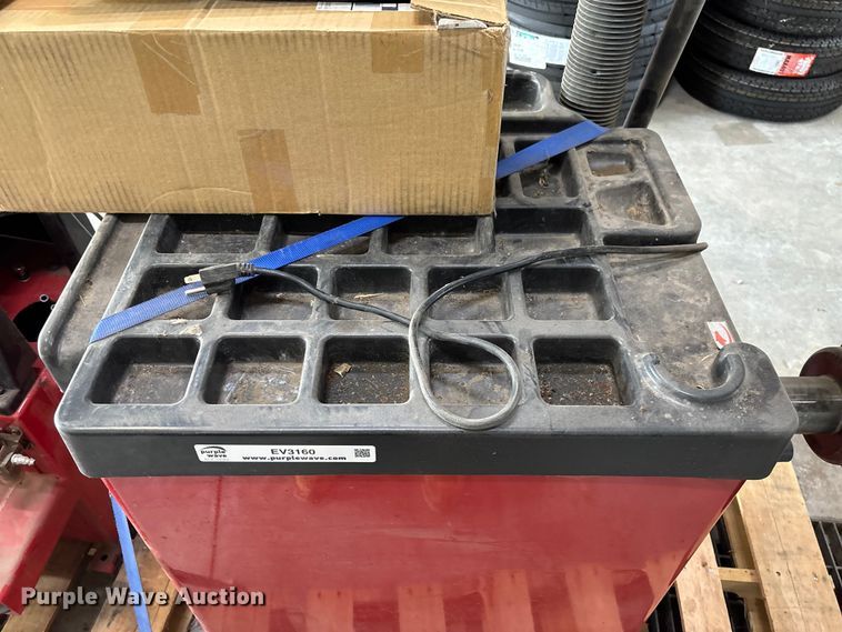 image for item EV3160 Tire machines