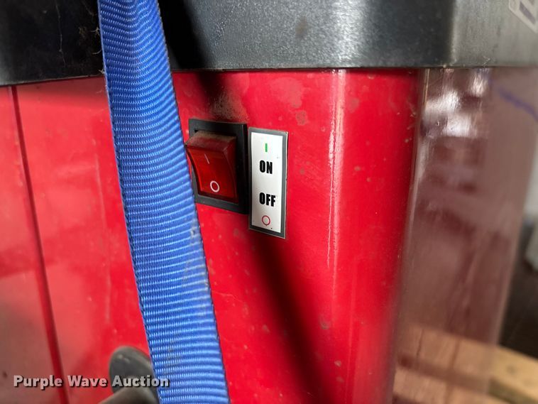 image for item EV3160 Tire machines