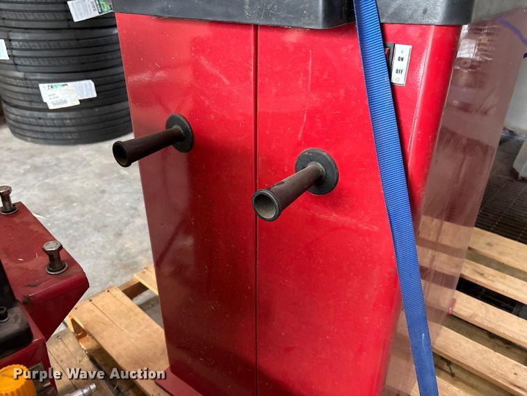 image for item EV3160 Tire machines