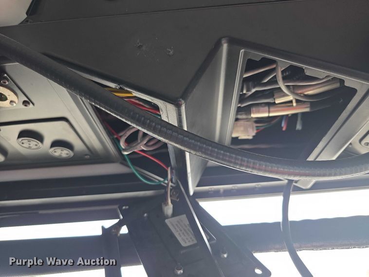 image for item FI0503 2013 Gillig  G27E102N2 shuttle bus