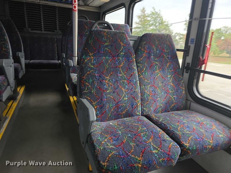 image for item FI0503 2013 Gillig  G27E102N2 shuttle bus