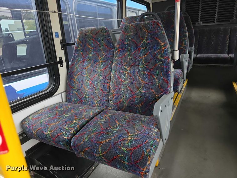 image for item FI0503 2013 Gillig  G27E102N2 shuttle bus