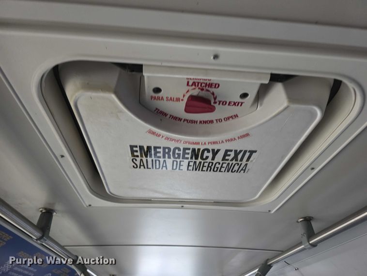 image for item FI0503 2013 Gillig  G27E102N2 shuttle bus