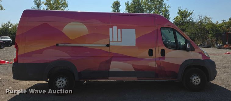 image for item FI0538 2014 RAM 3500 Promaster van