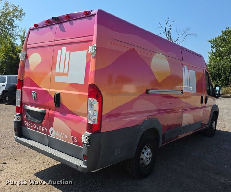 image for item FI0538 2014 RAM 3500 Promaster van