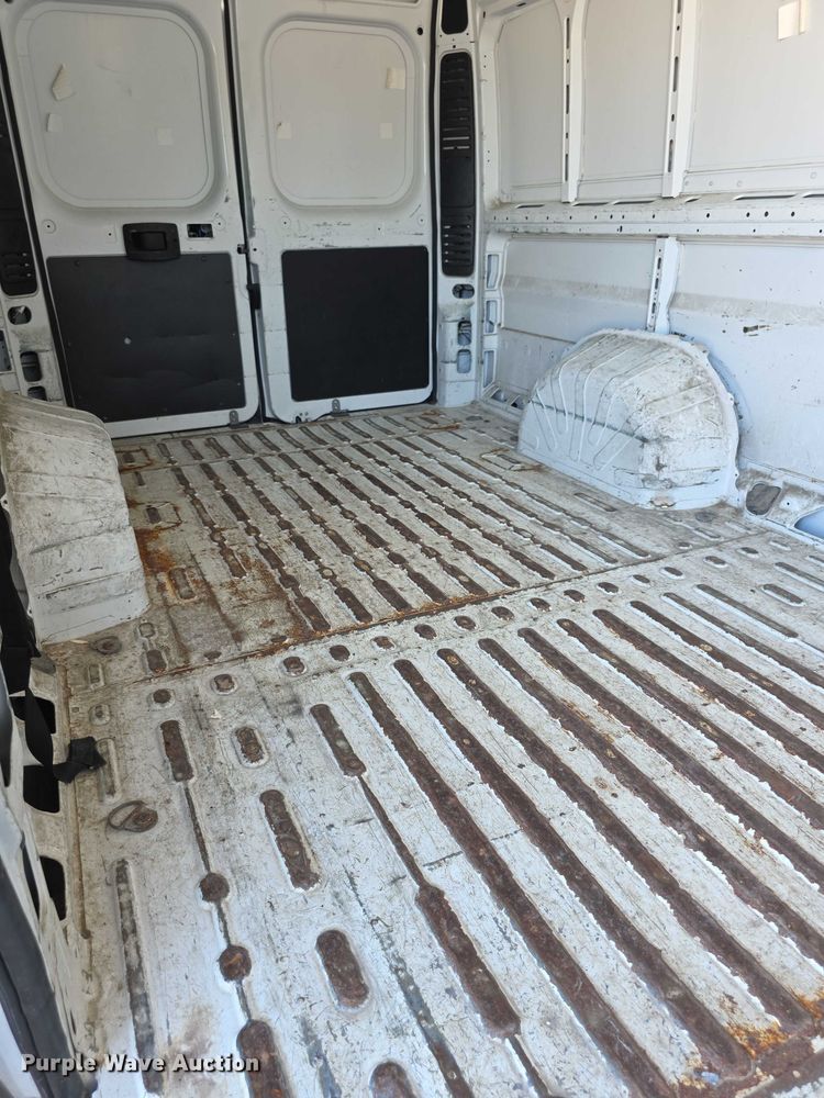 image for item FI0538 2014 RAM 3500 Promaster van