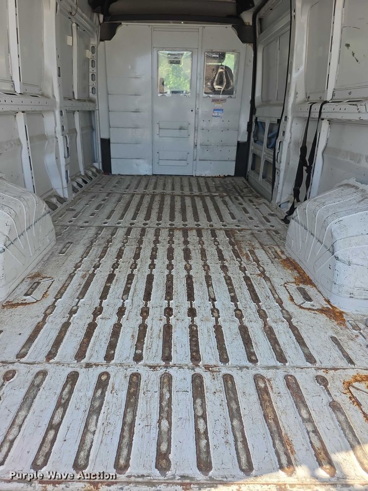 image for item FI0538 2014 RAM 3500 Promaster van