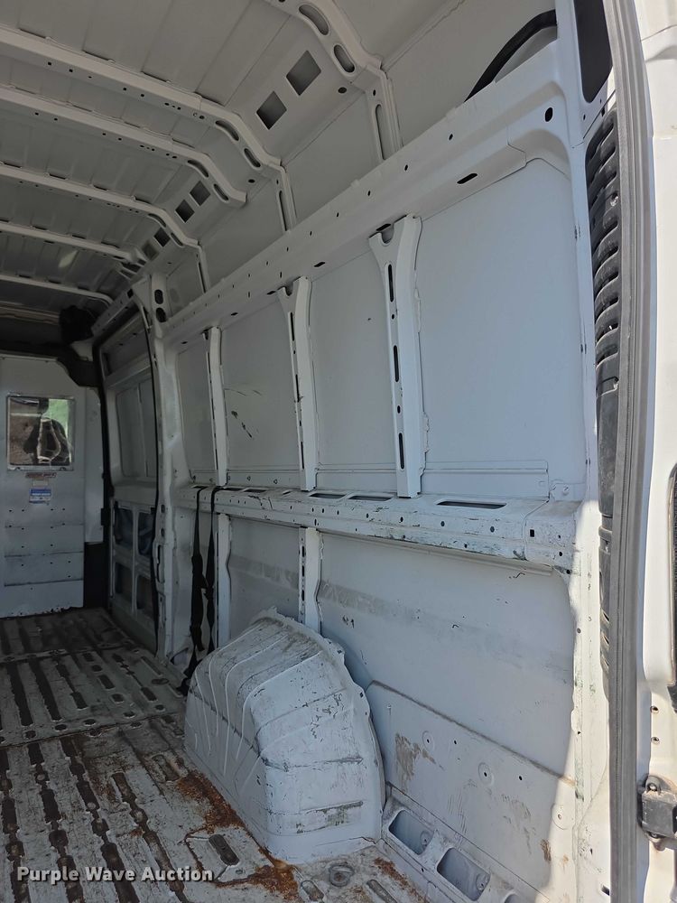 image for item FI0538 2014 RAM 3500 Promaster van