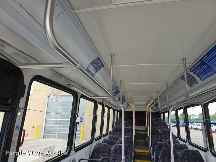 image for item FI0551 2015 Gillig  G27D102N4 shuttle bus