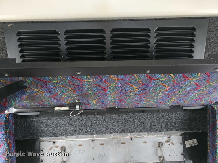 image for item FI0551 2015 Gillig  G27D102N4 shuttle bus