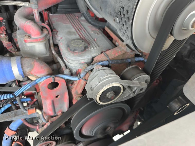 image for item FI0551 2015 Gillig  G27D102N4 shuttle bus