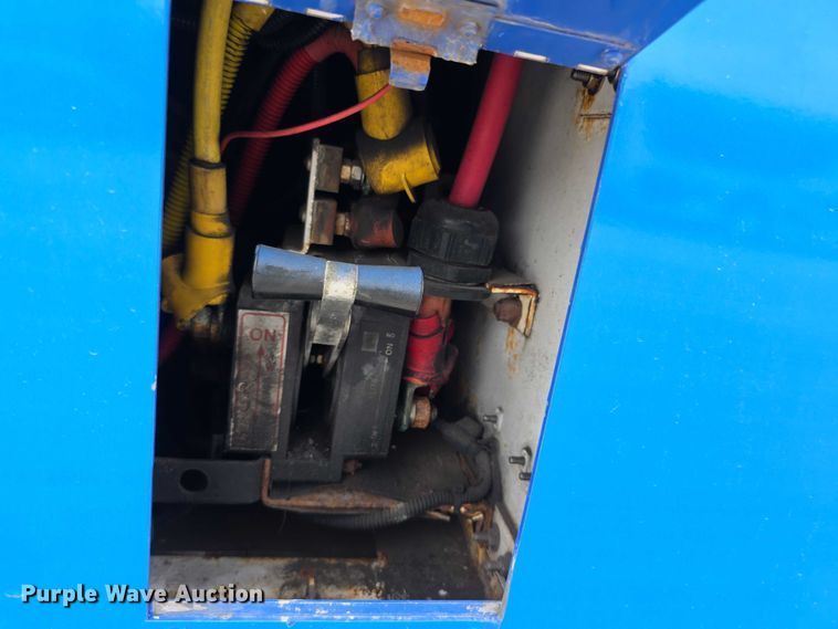 image for item FI0552 2006 Gillig  G29D102N4 coach bus