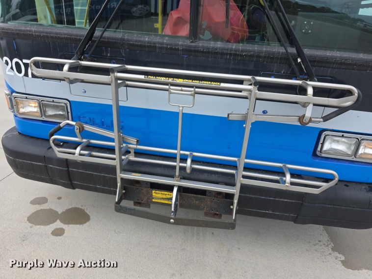 image for item FI0552 2006 Gillig  G29D102N4 coach bus