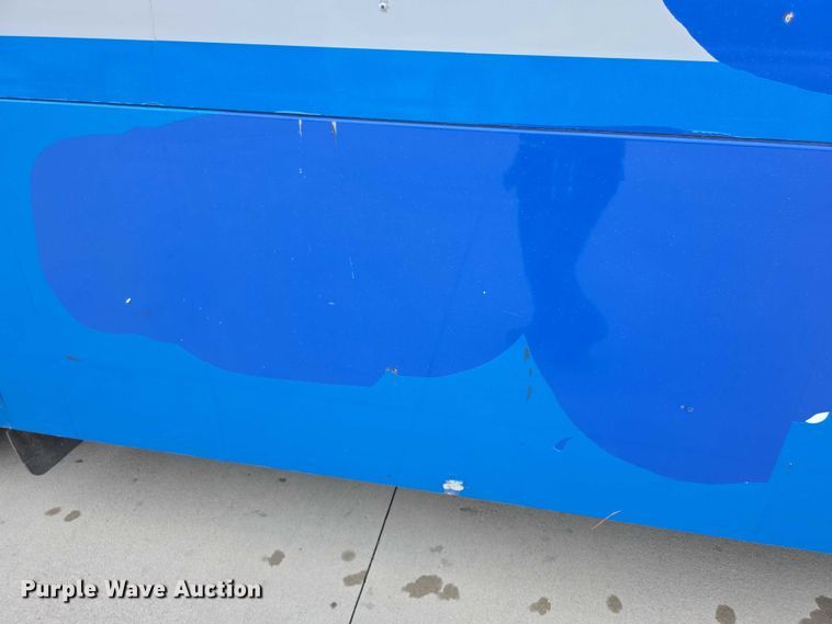 image for item FI0552 2006 Gillig  G29D102N4 coach bus