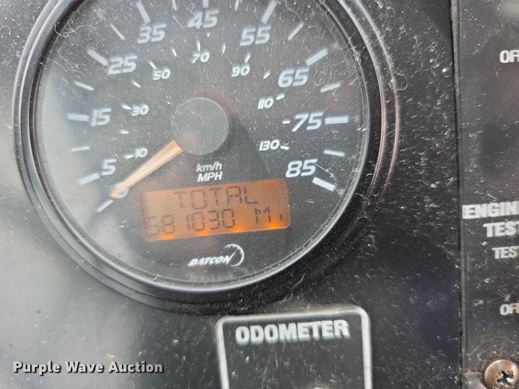 image for item FI0552 2006 Gillig  G29D102N4 coach bus