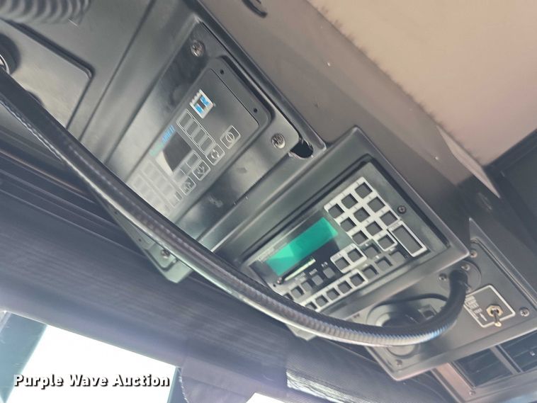 image for item FI0552 2006 Gillig  G29D102N4 coach bus