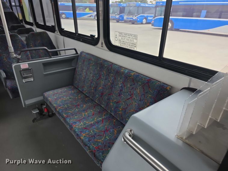 image for item FI0552 2006 Gillig  G29D102N4 coach bus