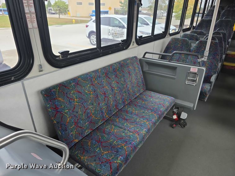 image for item FI0552 2006 Gillig  G29D102N4 coach bus