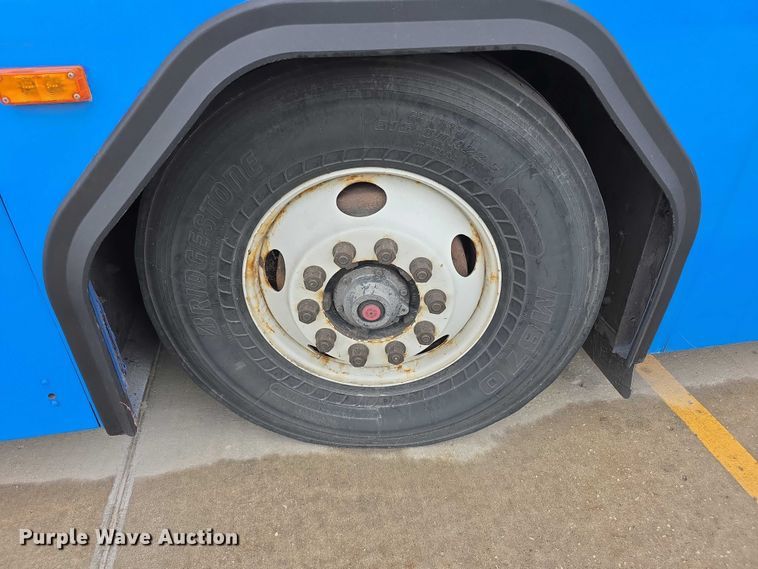 image for item FI0552 2006 Gillig  G29D102N4 coach bus