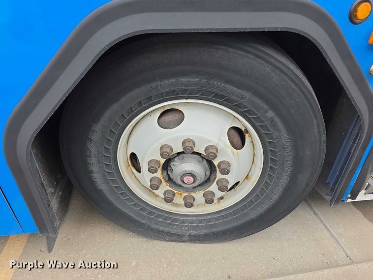 image for item FI0552 2006 Gillig  G29D102N4 coach bus