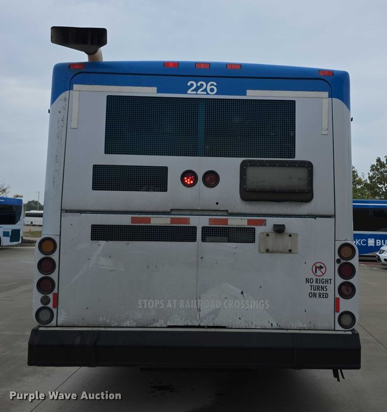 image for item FI0553 2011 Gillig  G27D102N4 shuttle bus