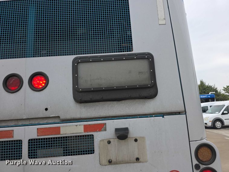 image for item FI0553 2011 Gillig  G27D102N4 shuttle bus