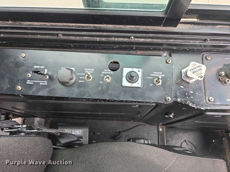 image for item FI0553 2011 Gillig  G27D102N4 shuttle bus