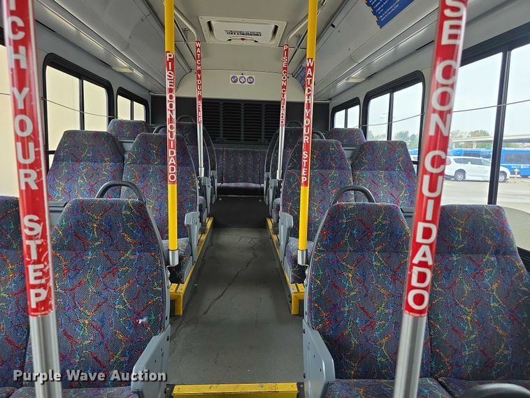 image for item FI0553 2011 Gillig  G27D102N4 shuttle bus