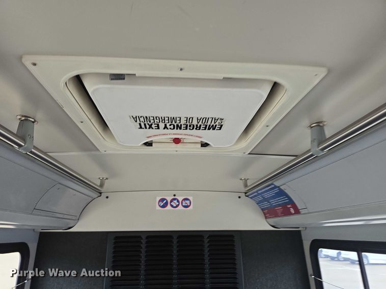 image for item FI0553 2011 Gillig  G27D102N4 shuttle bus