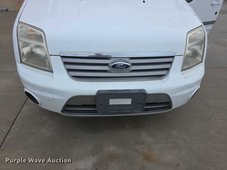 image for item FI0556 2012 Ford Transit Connect XLT van