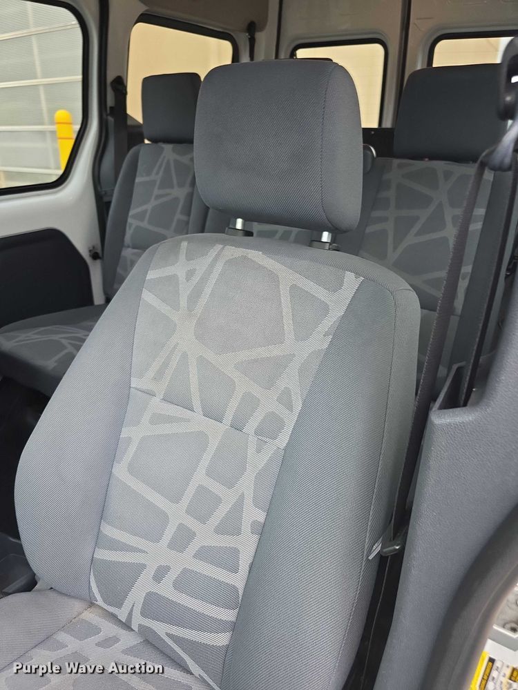 image for item FI0556 2012 Ford Transit Connect XLT van