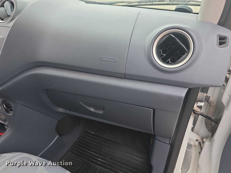 image for item FI0556 2012 Ford Transit Connect XLT van