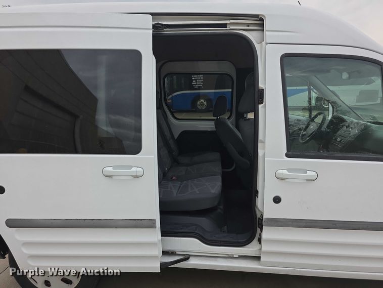 image for item FI0556 2012 Ford Transit Connect XLT van