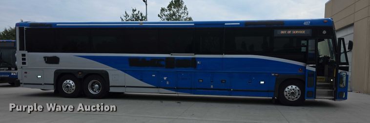 image for item FI0557 2016 MCI F4500 Vocational shuttle bus