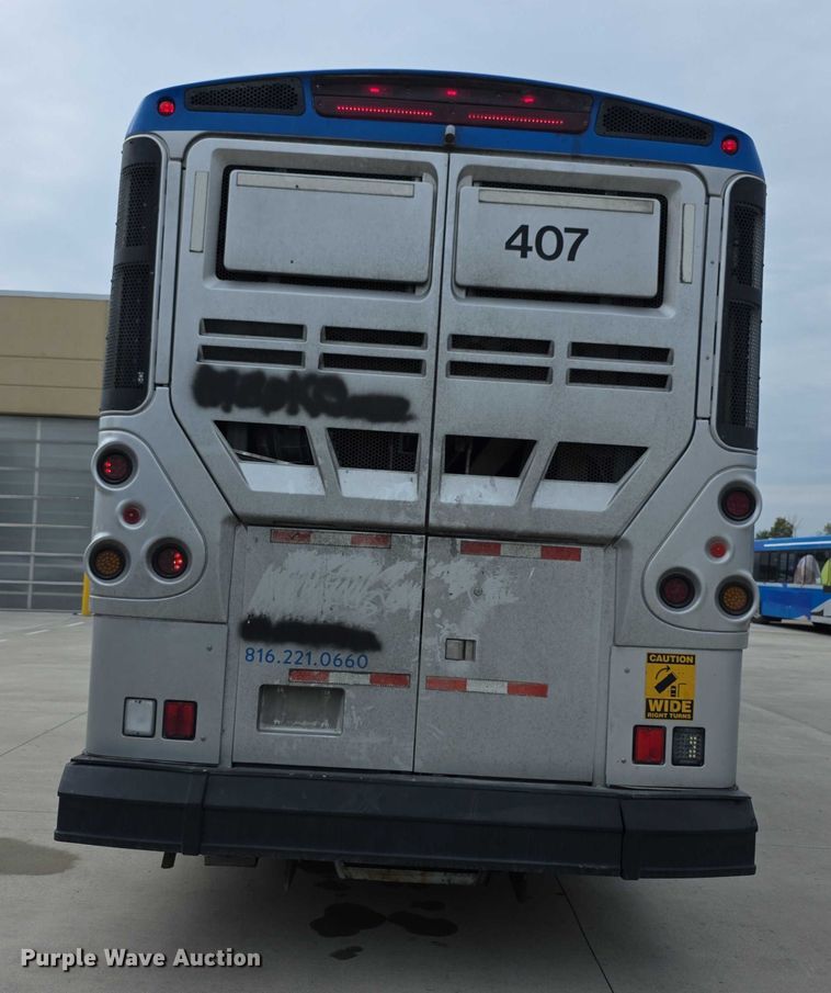 image for item FI0557 2016 MCI F4500 Vocational shuttle bus