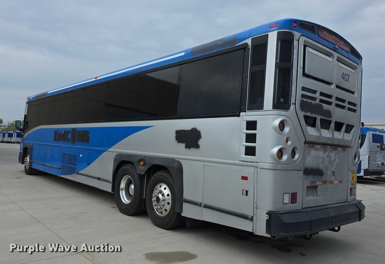 image for item FI0557 2016 MCI F4500 Vocational shuttle bus