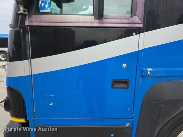 image for item FI0557 2016 MCI F4500 Vocational shuttle bus