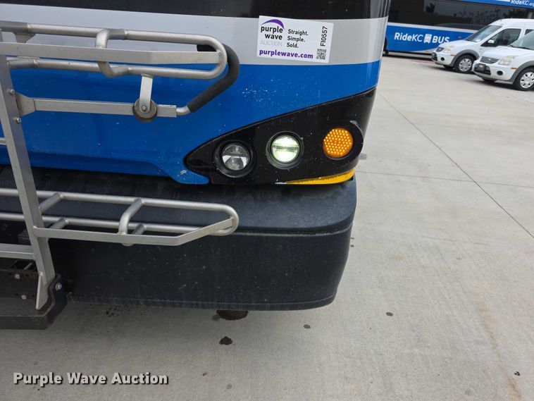 image for item FI0557 2016 MCI F4500 Vocational shuttle bus