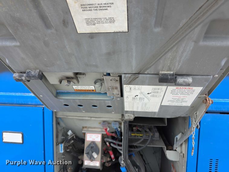 image for item FI0557 2016 MCI F4500 Vocational shuttle bus