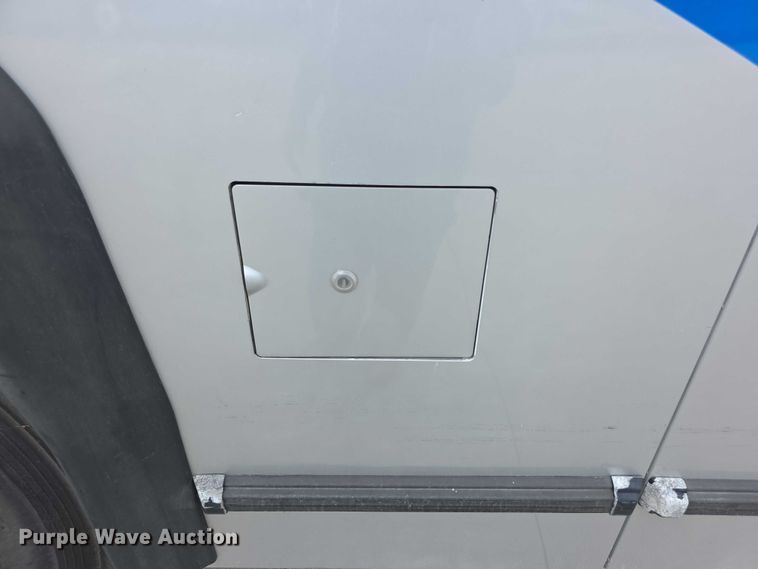 image for item FI0557 2016 MCI F4500 Vocational shuttle bus