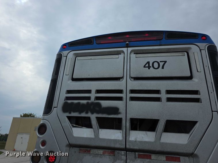 image for item FI0557 2016 MCI F4500 Vocational shuttle bus